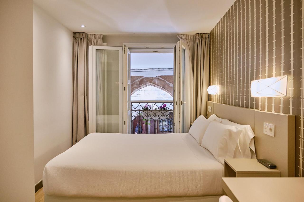 סנטיאגו דה קומפוסטלה Hostal Suso מראה חיצוני תמונה