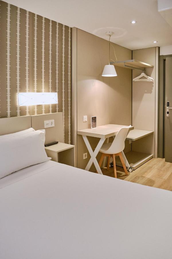 סנטיאגו דה קומפוסטלה Hostal Suso מראה חיצוני תמונה