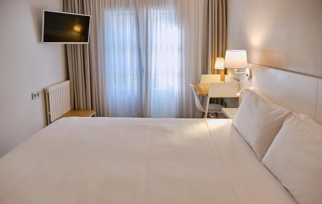 סנטיאגו דה קומפוסטלה Hostal Suso מראה חיצוני תמונה