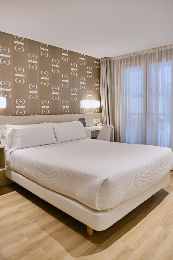 סנטיאגו דה קומפוסטלה Hostal Suso מראה חיצוני תמונה