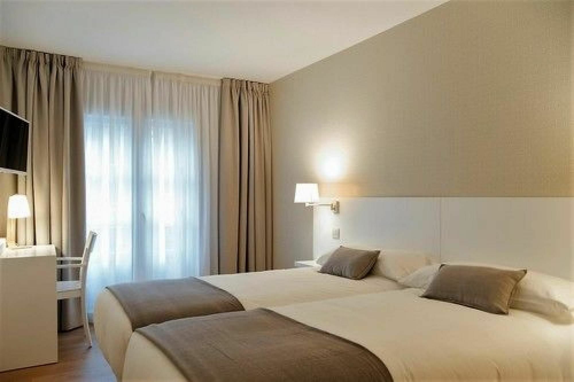 סנטיאגו דה קומפוסטלה Hostal Suso מראה חיצוני תמונה